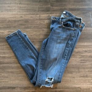 711 skinny Levi’s